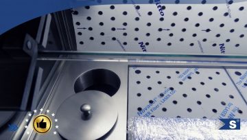 Stahlmed Laboratory Systems shipped the Product to France